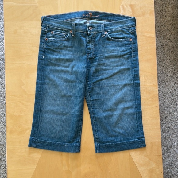 7 For All Mankind Women's Dojo Jean Short Crops Size 30 - Picture 2 of 7